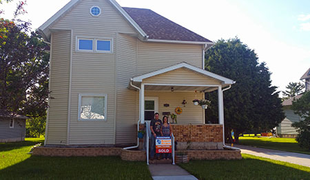 828 S Adams St Lancaster Wi 53813